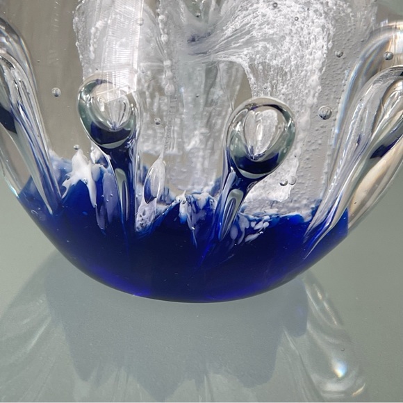 Vintage Murano Paperweight Italian Art Glass Fountain White Flower/ Cobalt Blue - Picture 6 of 8